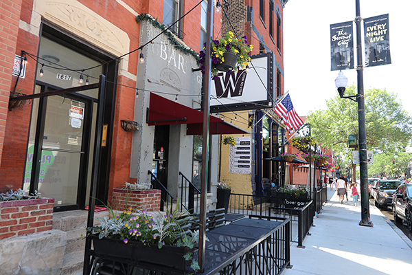 Old Town Restaurants | ChicagoHome Brokerage Network at @properties